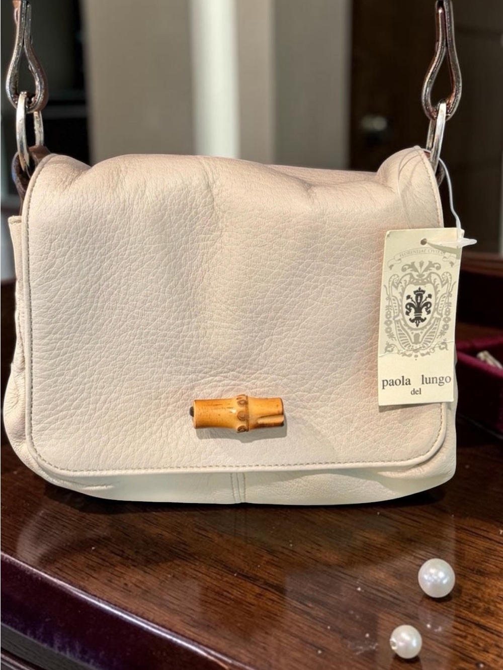 Paola Del Lungo Italy Bamboo clasp Leather Crossbody shoulder bag